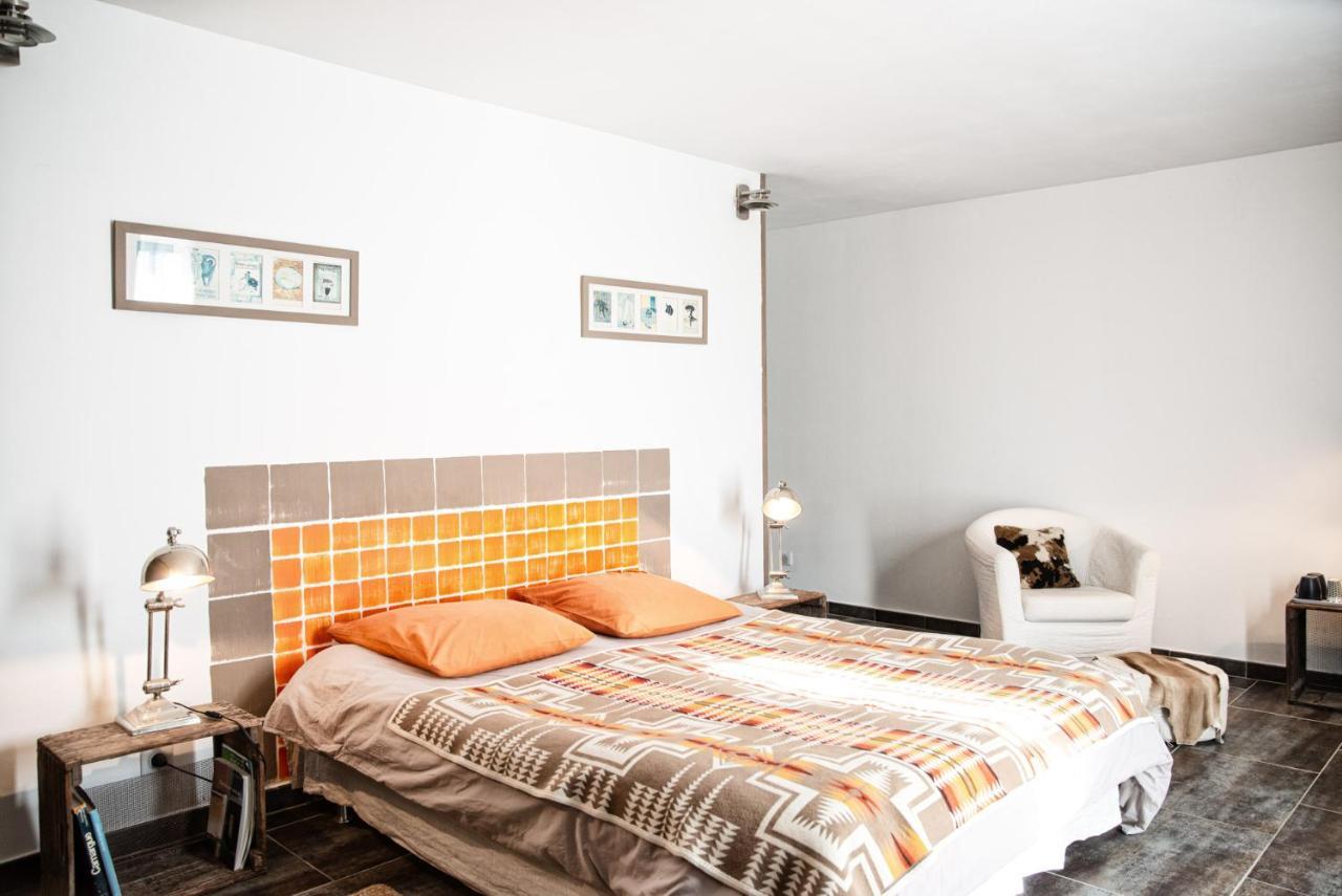Mas De Bouvet En Camargue Bed and Breakfast Albaron Εξωτερικό φωτογραφία