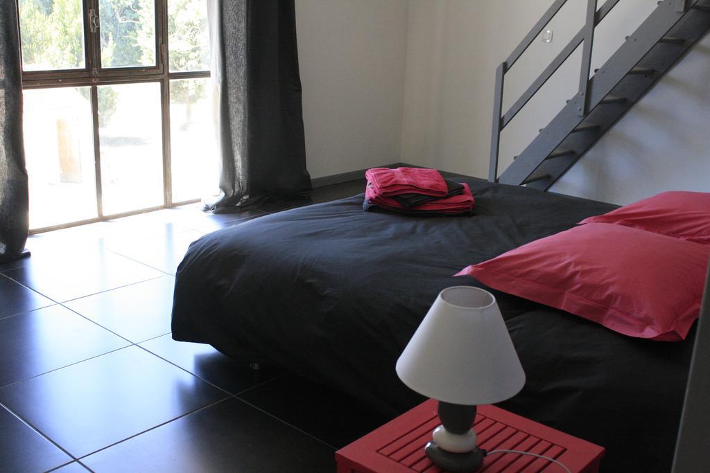 Mas De Bouvet En Camargue Bed and Breakfast Albaron Δωμάτιο φωτογραφία