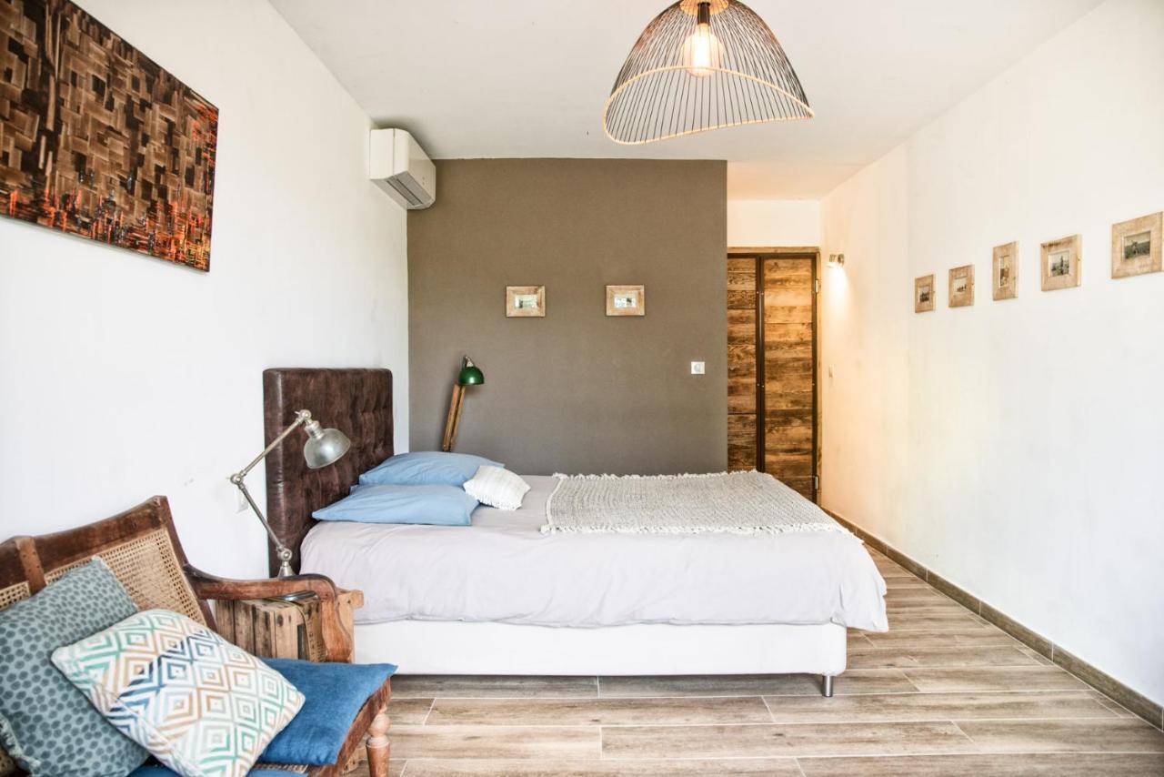 Mas De Bouvet En Camargue Bed and Breakfast Albaron Εξωτερικό φωτογραφία